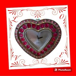 Mini Silver and Pink Crystal Quartz Heart Clock. Battery Operated. Second Hand.
